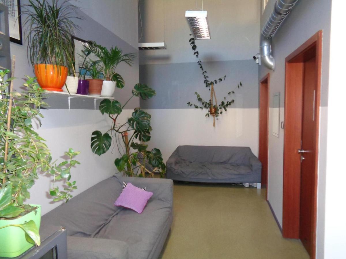 Go Hostel Rewolucji Łódź Kültér fotó