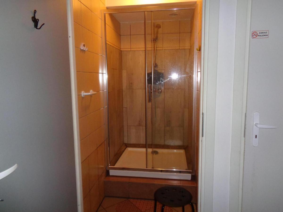 Go Hostel Rewolucji Łódź Kültér fotó