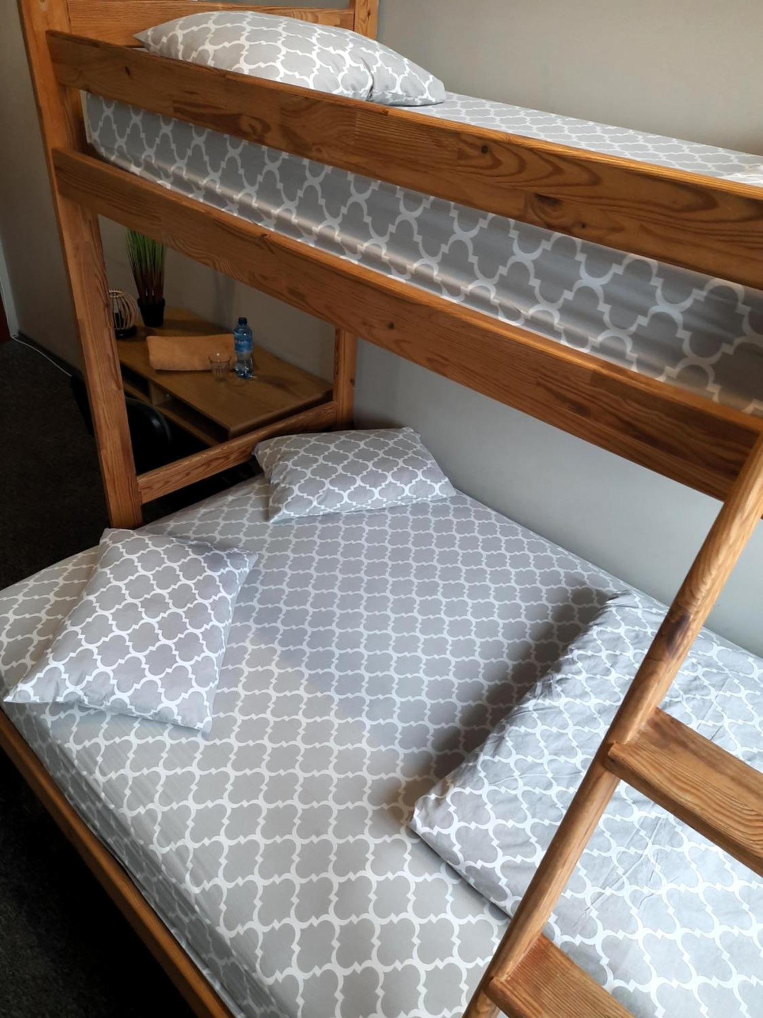 Go Hostel Rewolucji Łódź Kültér fotó