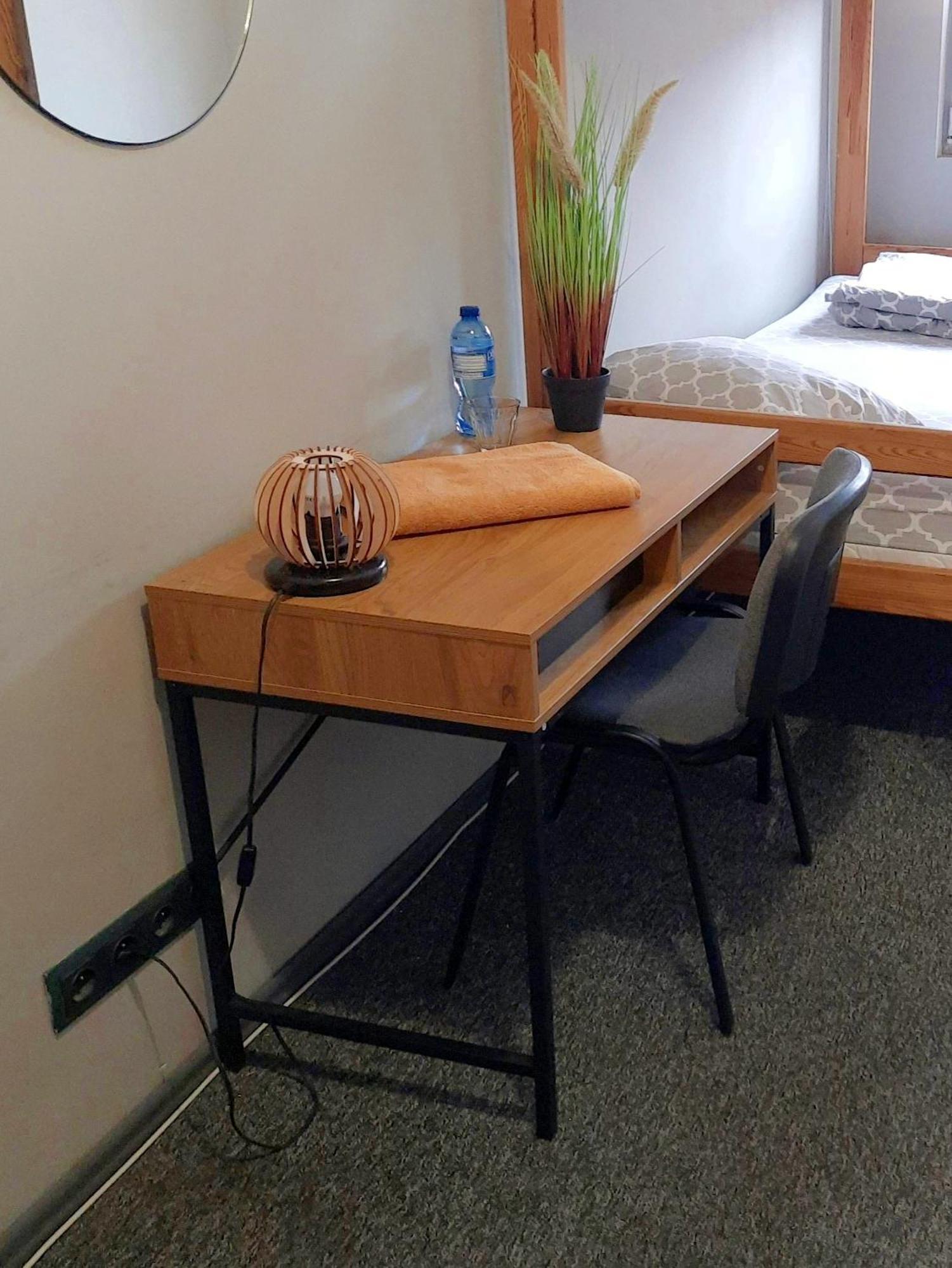 Go Hostel Rewolucji Łódź Kültér fotó