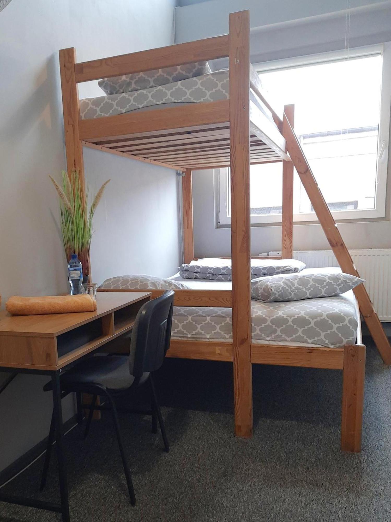 Go Hostel Rewolucji Łódź Kültér fotó