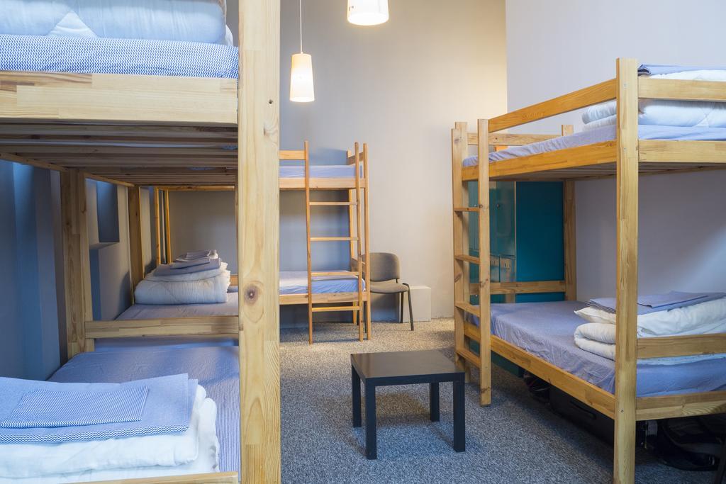 Go Hostel Rewolucji Łódź Kültér fotó